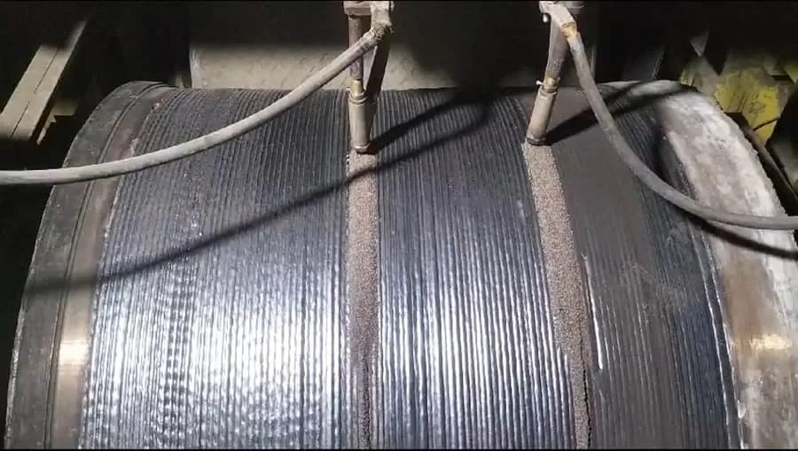 Sahada çift kafalı sert dolgu — roller press rulosu